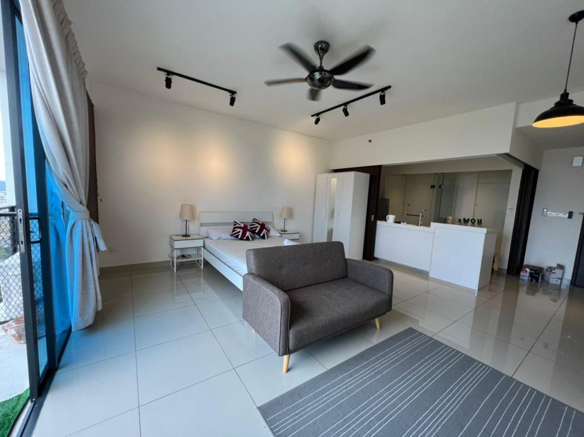 Francesco Suite - Trefoil Setia Alam-Near Setia City Mall & Setia Convention Centre Extérieur photo